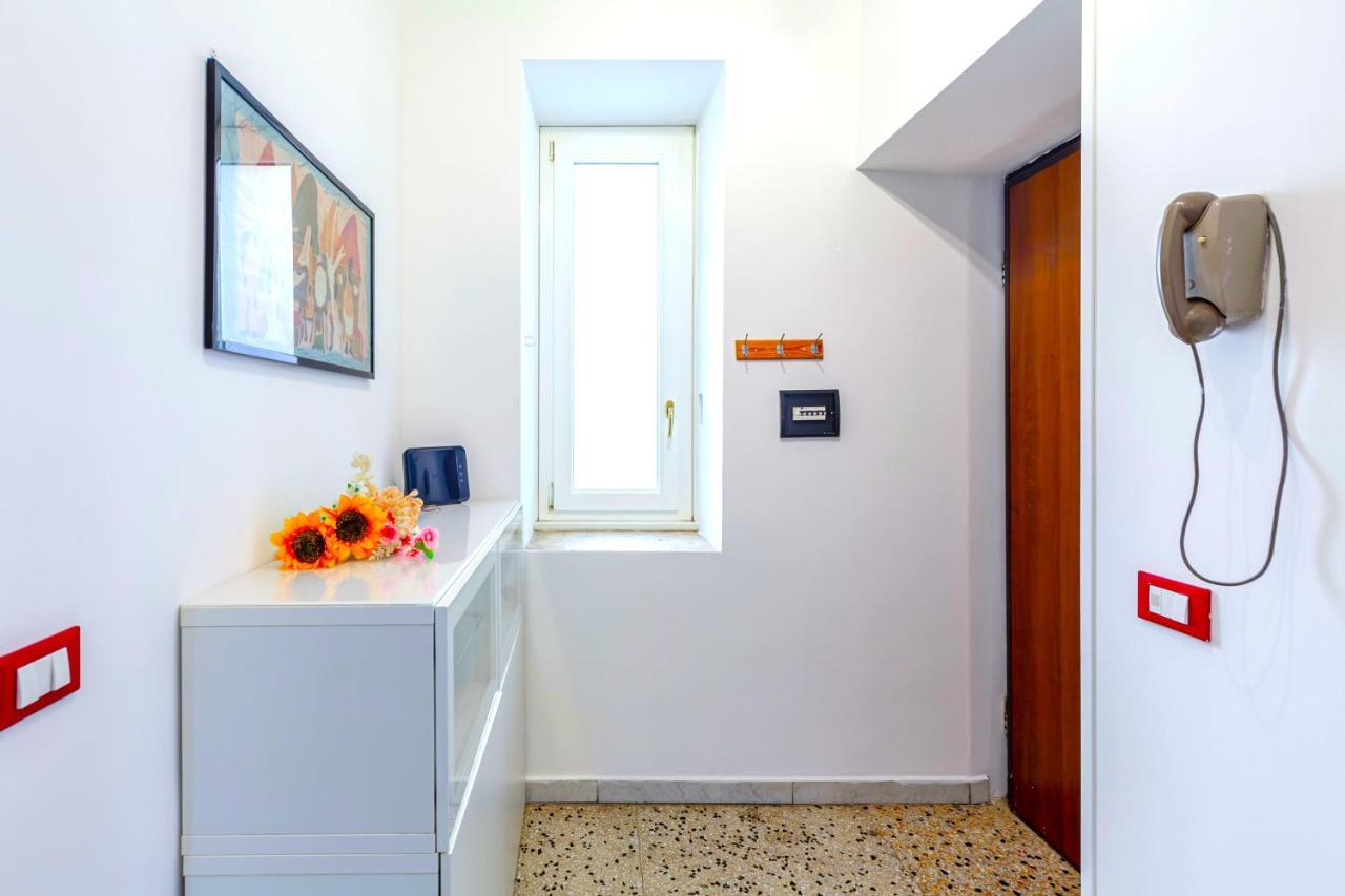 Hostly - Sant'Orsola Suite Apartment โรม ภายนอก รูปภาพ